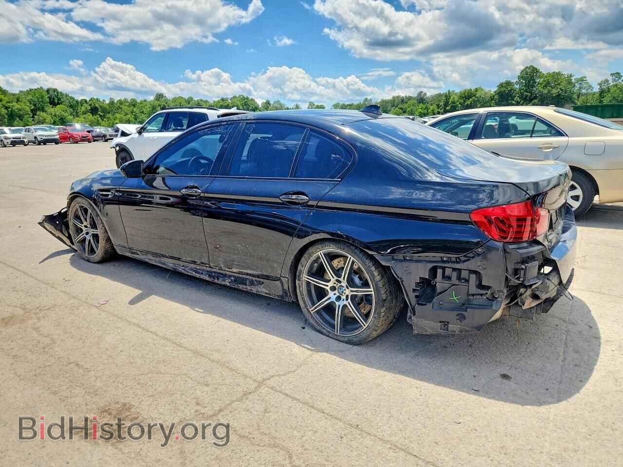 2014 BMW M5 - VIN: WBSFV9C53ED097811 - Photo 2