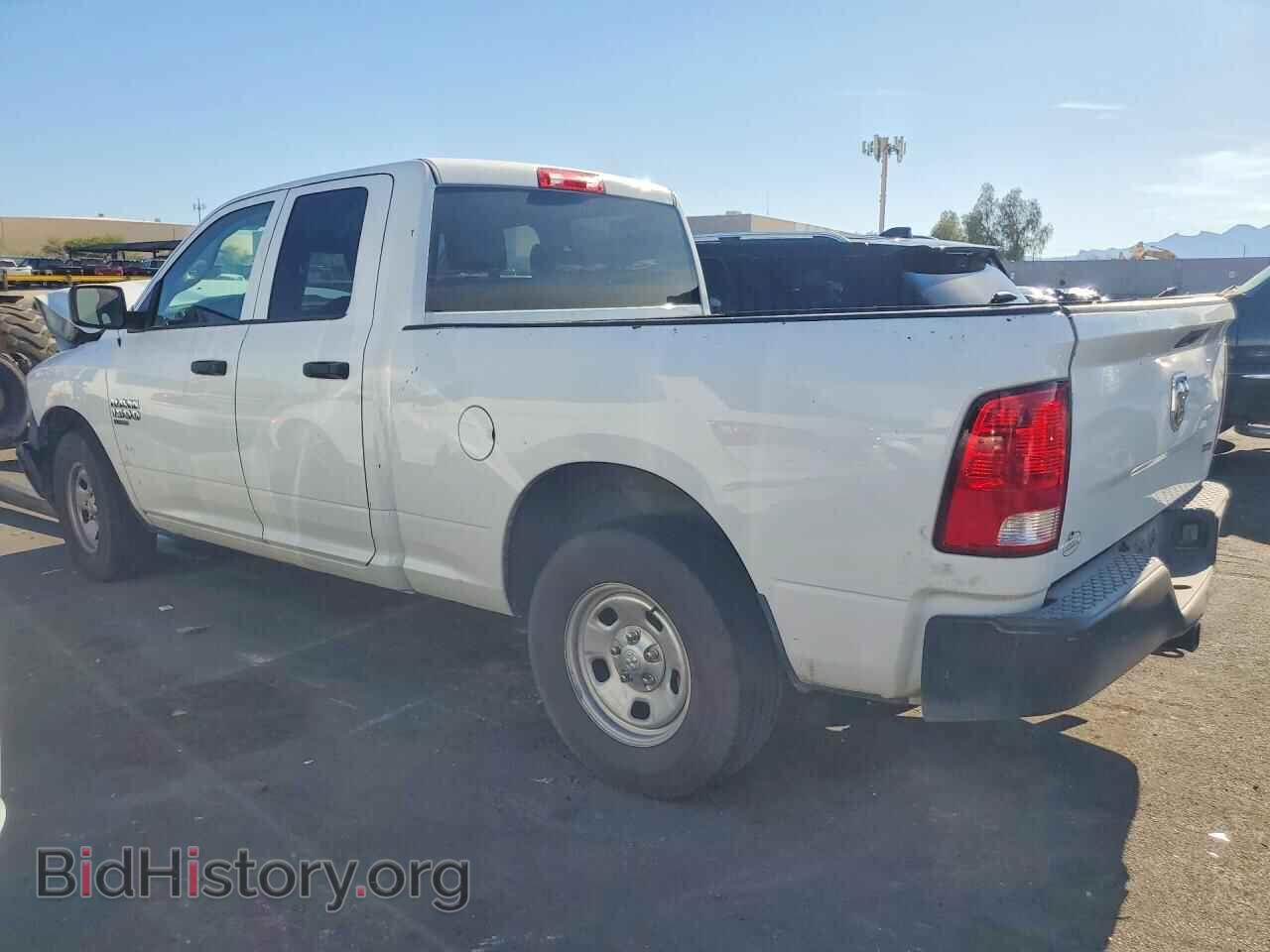 2019 RAM 1500 - VIN: 1C6RR6FG2KS678686 - Фото 2