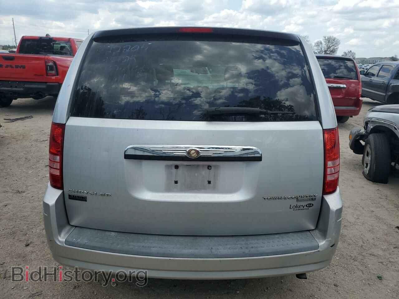 2009 CHRYSLER MINIVAN - VIN: 2A8HR44E49R607004 - Фото 6