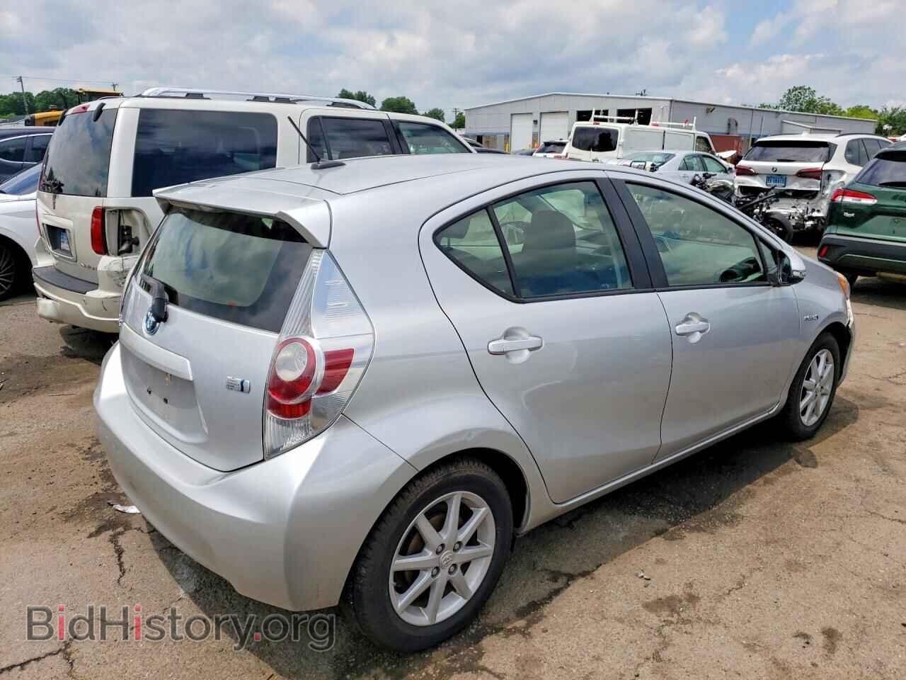 2014 TOYOTA PRIUS - VIN: JTDKDTB33E1067523 - Фото 3
