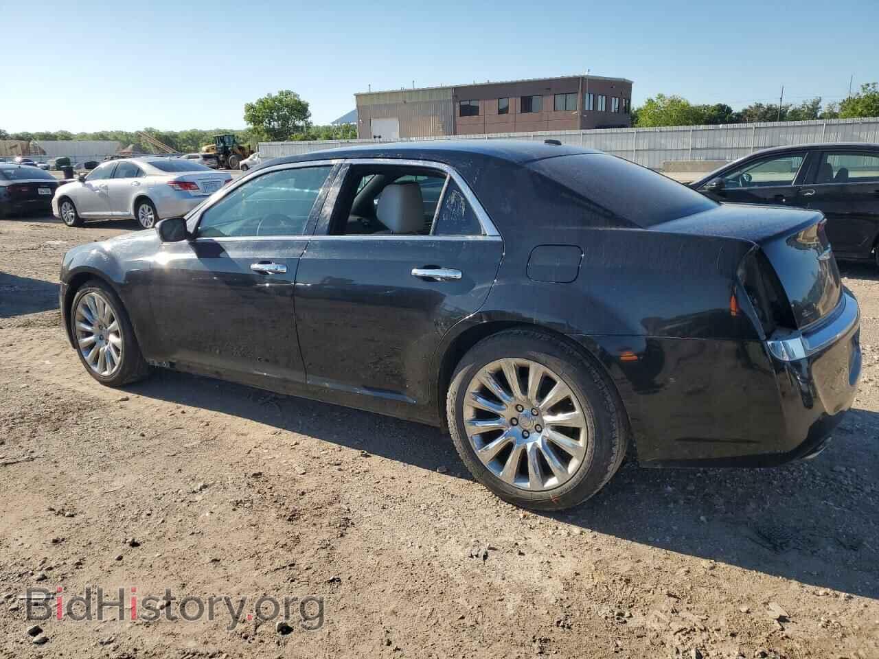 2013 CHRYSLER 300 - VIN: 2C3CCAAG4DH740954 - Фото 2