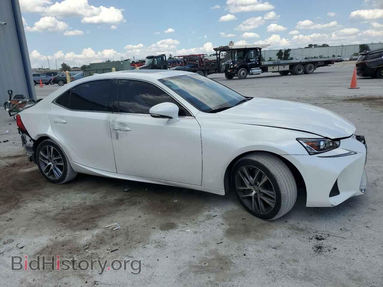 2018 LEXUS IS - VIN: JTHBA1D20J5068356 - Photo 4
