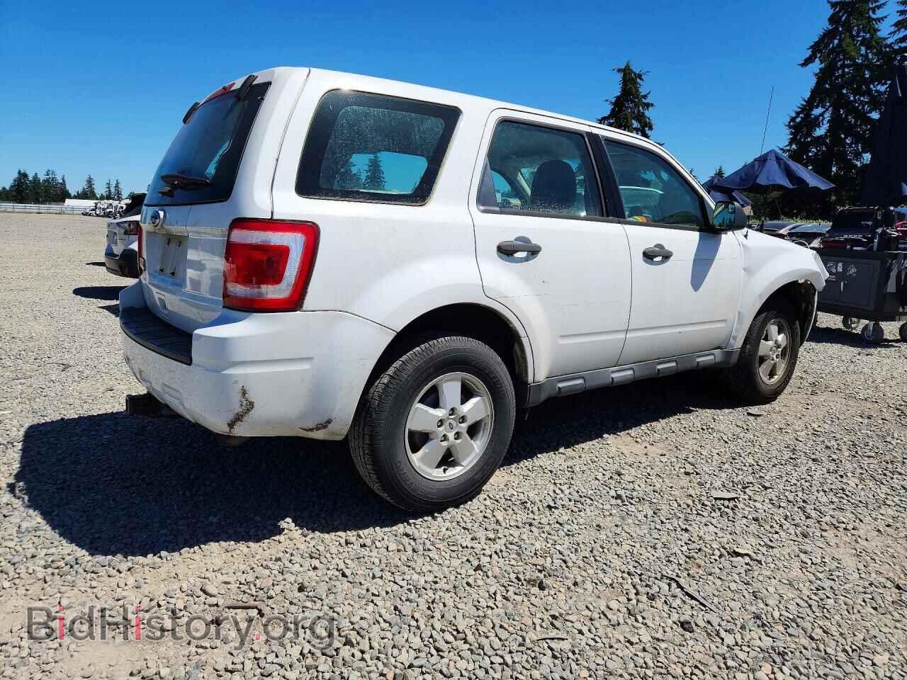 2011 FORD ESCAPE - VIN: 1FMCU0C78BKB99764 - Фото 3
