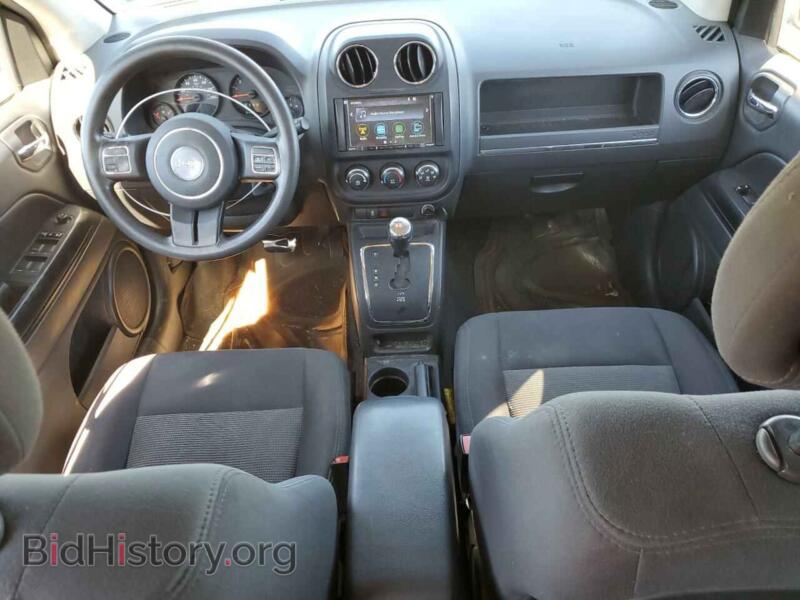 2012 Jeep COMPASS (VIN 1C4NJDBB1CD705539) — photo 8 of 13