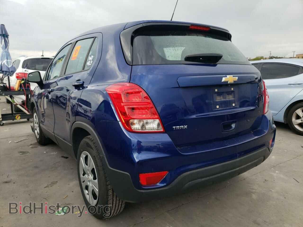 2017 CHEVROLET TRAX - VIN: 3GNCJKSB6HL155646 - Фото 3