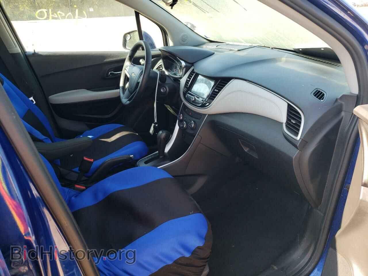 2017 CHEVROLET TRAX - VIN: 3GNCJKSB6HL155646 - Фото 5
