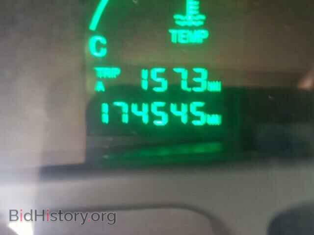 2002 CADILLAC DEVILLE - VIN: 1G6KD54YX2U176143 - Photo 8