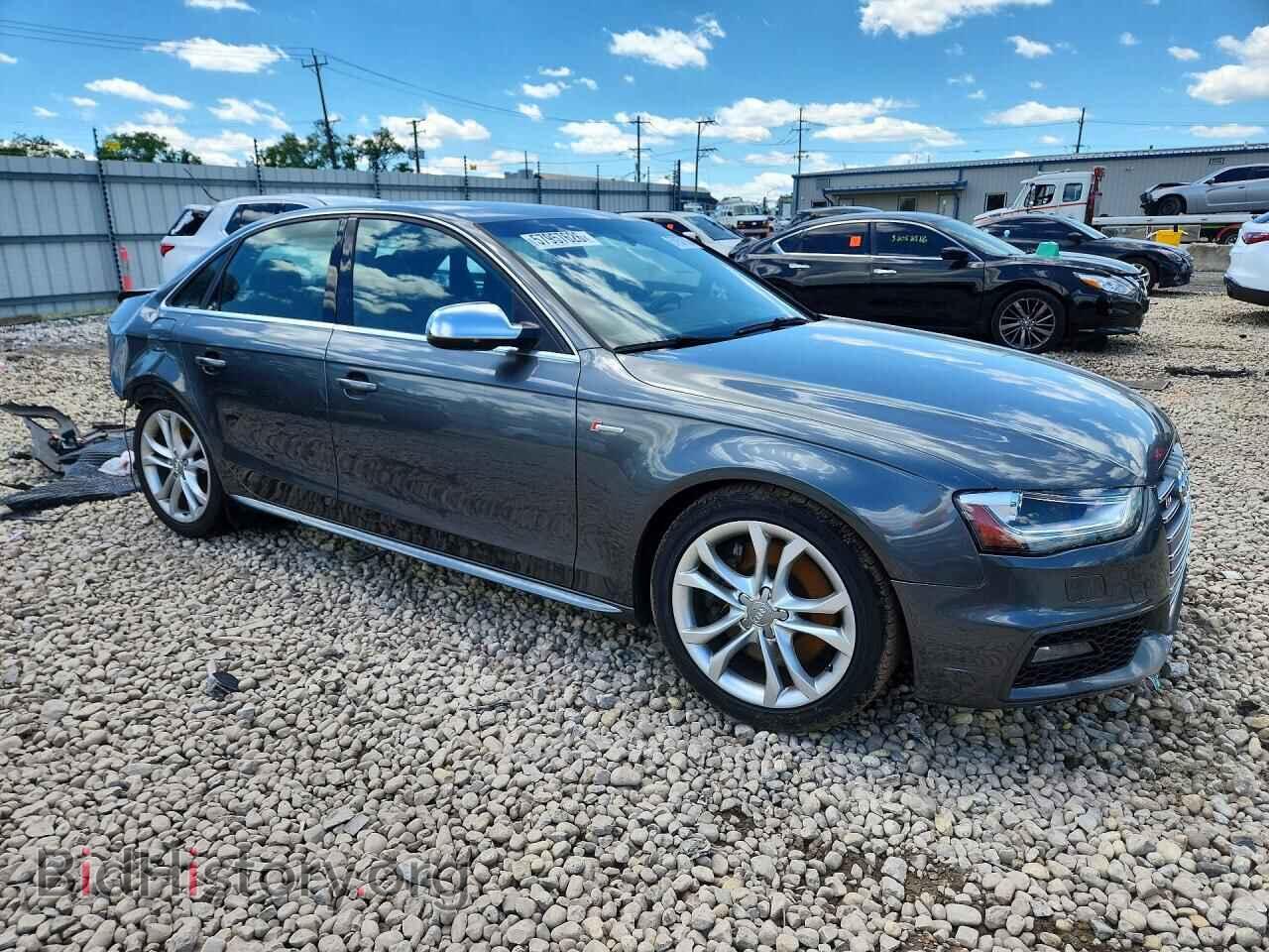 2015 AUDI S4/RS4 - VIN: WAUBGAFLXFA070536 - Photo 4