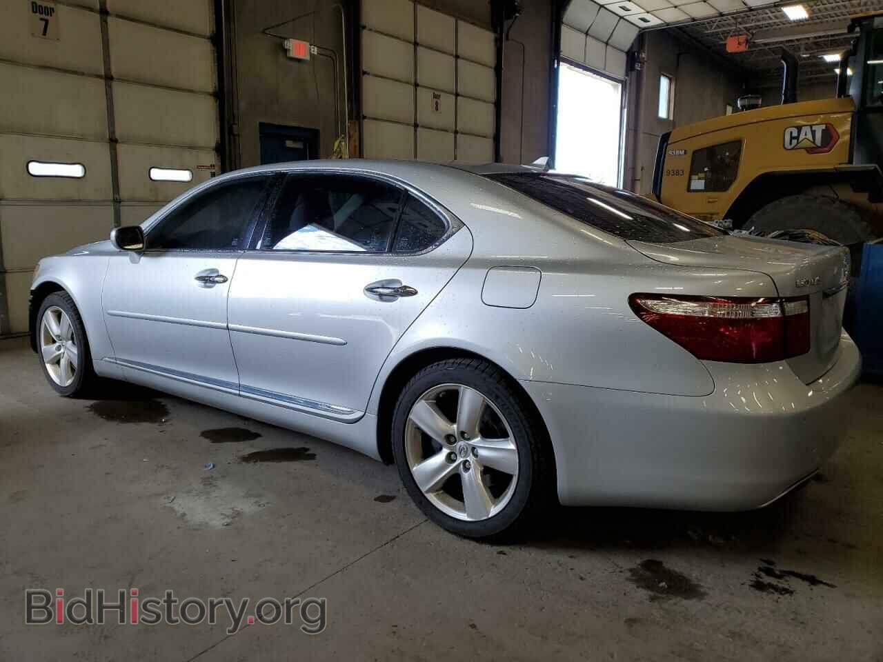 2008 LEXUS LS460 - VIN: JTHGL46F085021713 - Photo 2