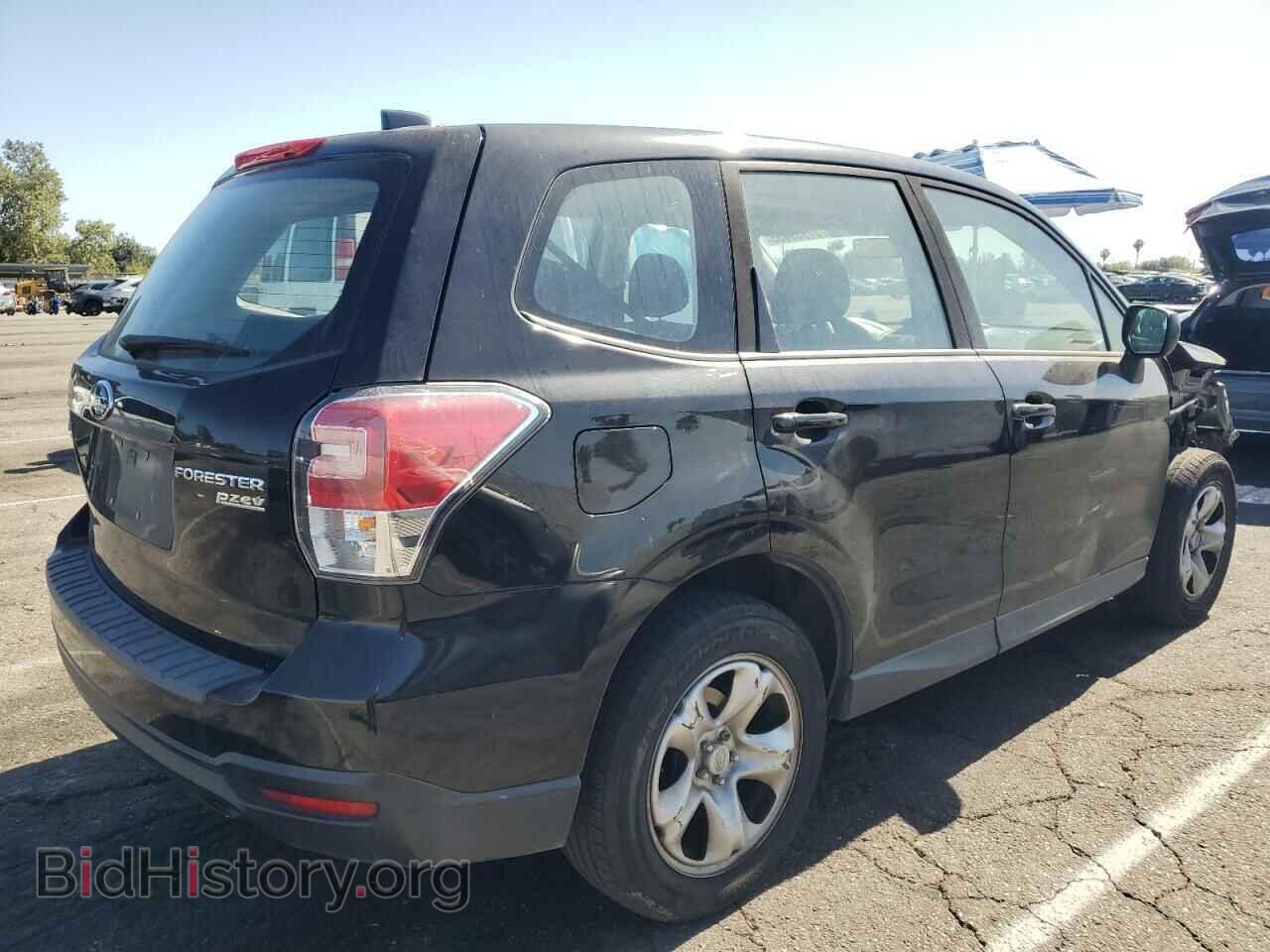 2017 SUBARU FORESTER - VIN: JF2SJAAC2HH404825 - Фото 3
