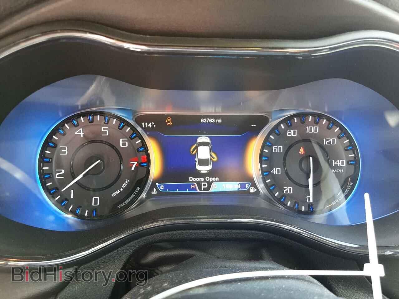 2016 CHRYSLER 200 - VIN: 1C3CCCBG2GN130587 - Фото 9