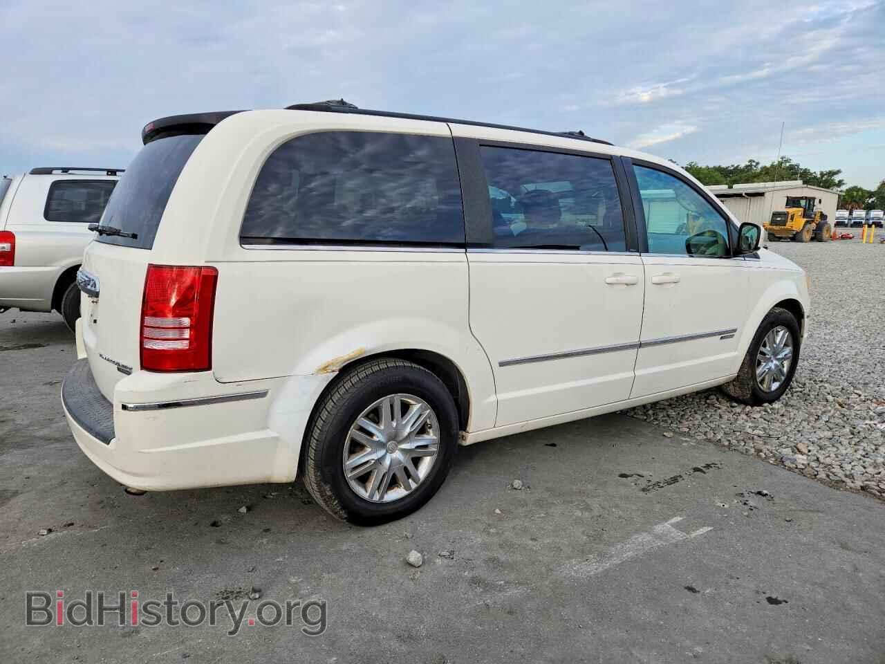 2010 CHRYSLER MINIVAN - VIN: 2A4RR5D12AR273794 - Photo 3