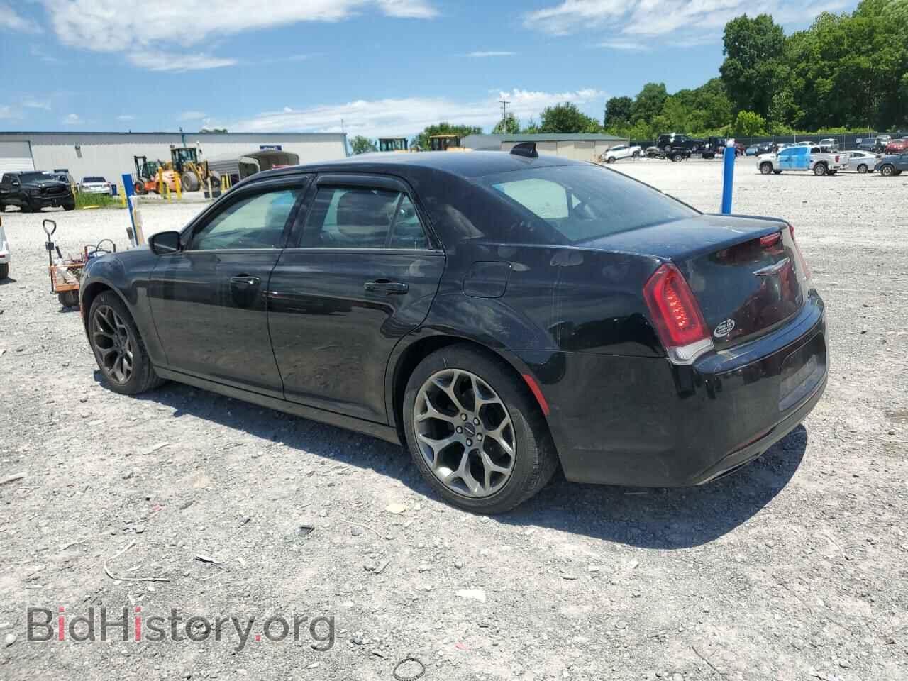 2018 CHRYSLER 300 - VIN: 2C3CCABG1JH299715 - Фото 2