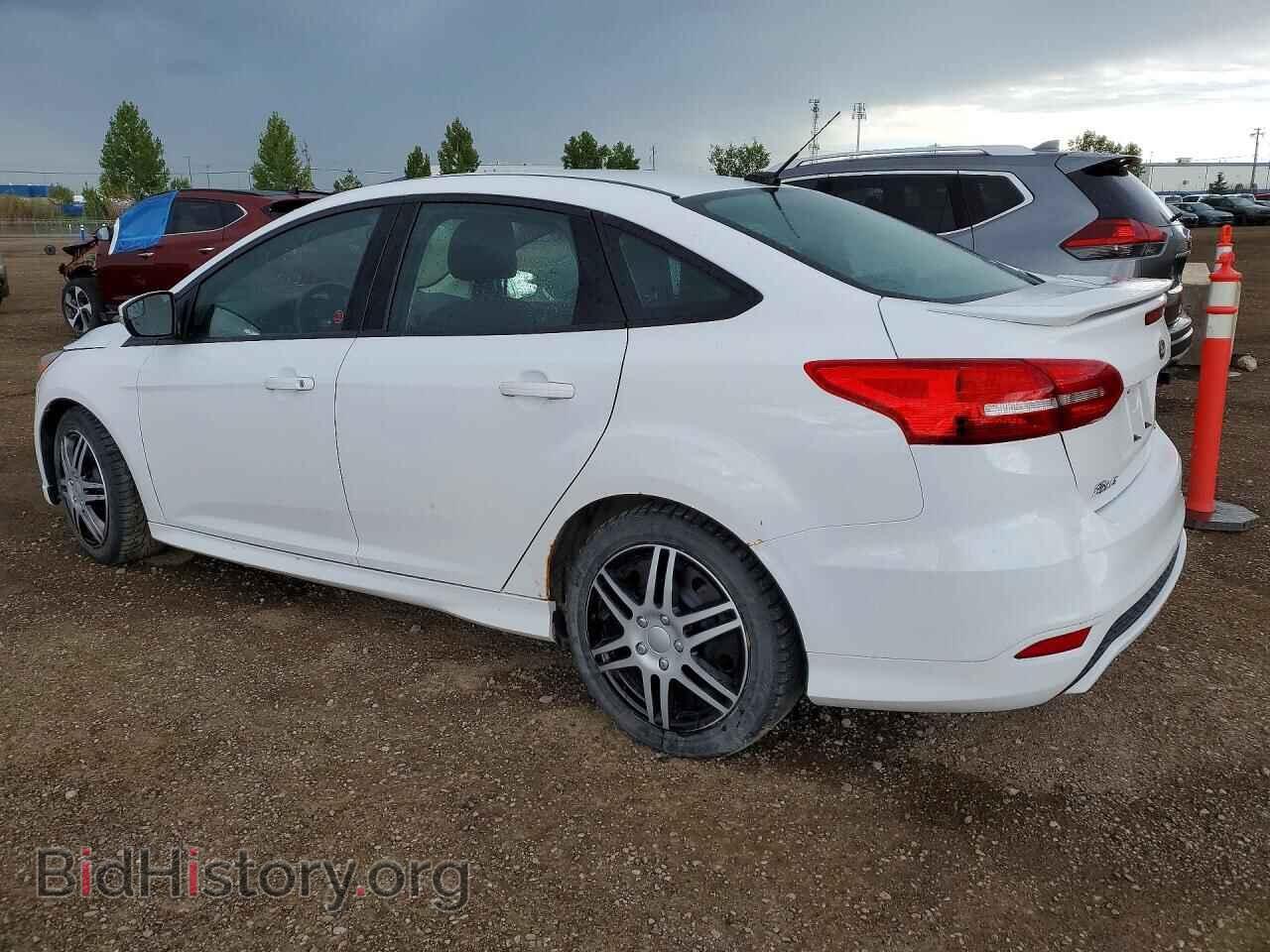 2017 FORD FOCUS - VIN: 1FADP3F23HL261114 - Photo 2