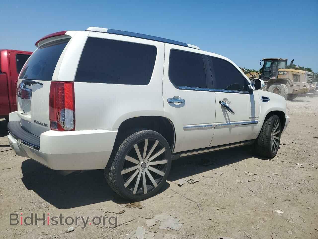 2011 CADILLAC ESCALADE - VIN: 1GYS4CEF4BR211724 - Фото 3