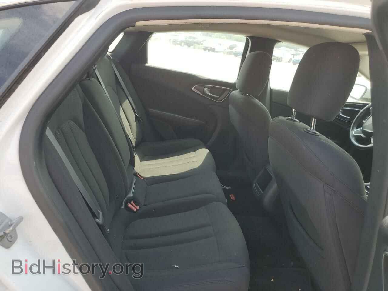 2016 CHRYSLER 200 - VIN: 1C3CCCAB7GN164353 - Фото 10