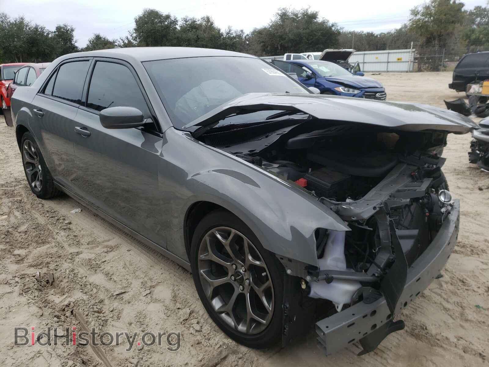 Фотография 2C3CCABG0JH203783 - CHRYSLER 300 2018