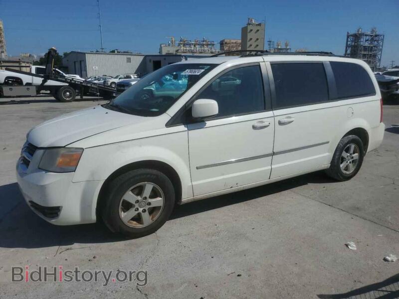 2010 Dodge CARAVAN SXT (VIN 2D4RN5D17AR323545) — фото 1 из 13, Copart, повреждение: механическое