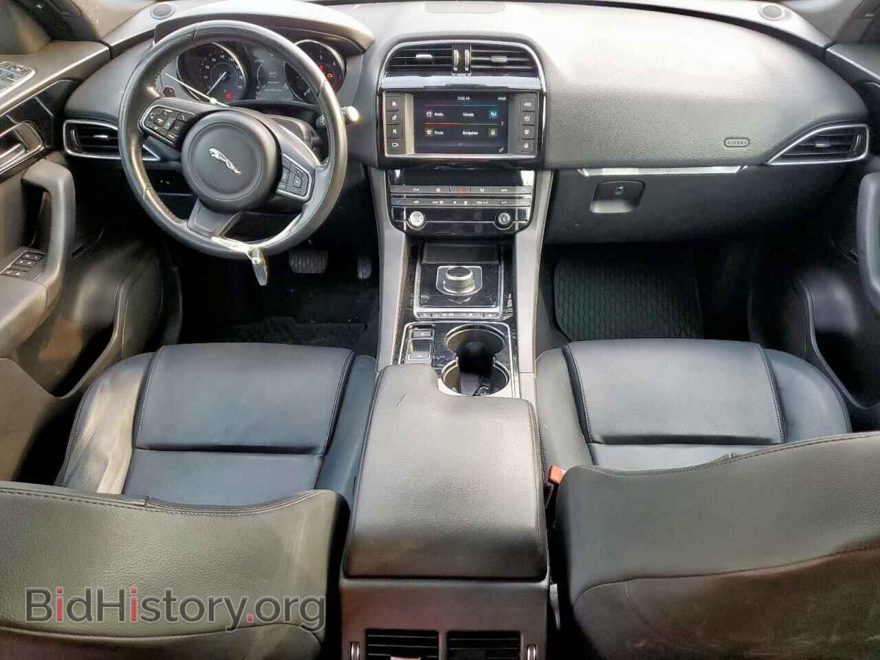 2017 JAGUAR F-PACE - VIN: SADCJ2BN8HA092712 - Фото 8