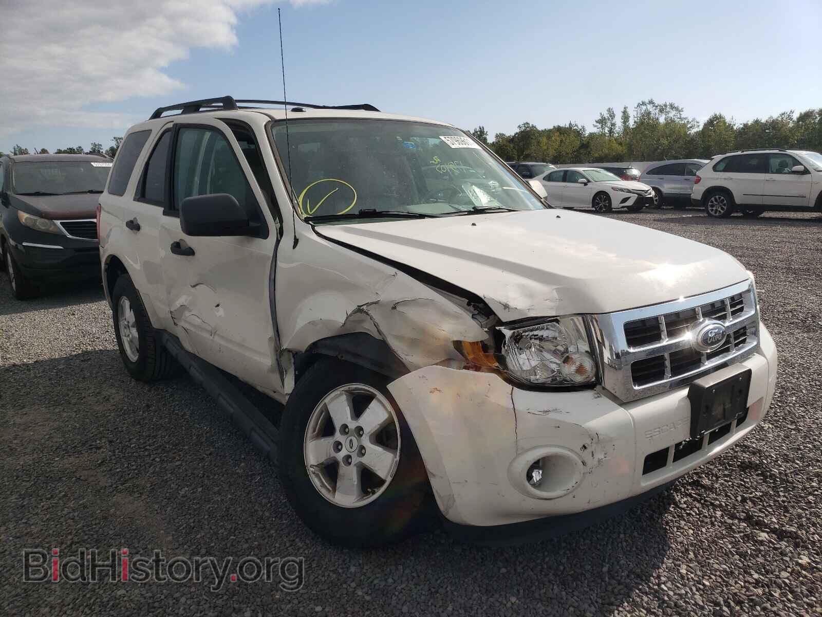 Фотография 1FMCU0DG2CKC85698 - FORD ESCAPE 2012