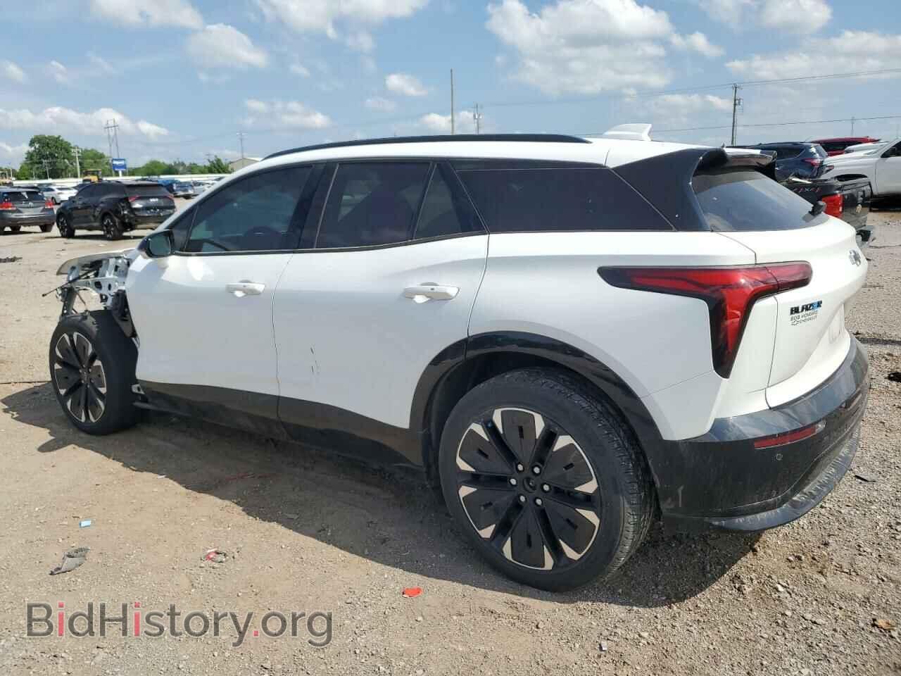 2024 CHEVROLET BLAZER - VIN: 3GNKDCRJ0RS172701 - Фото 2