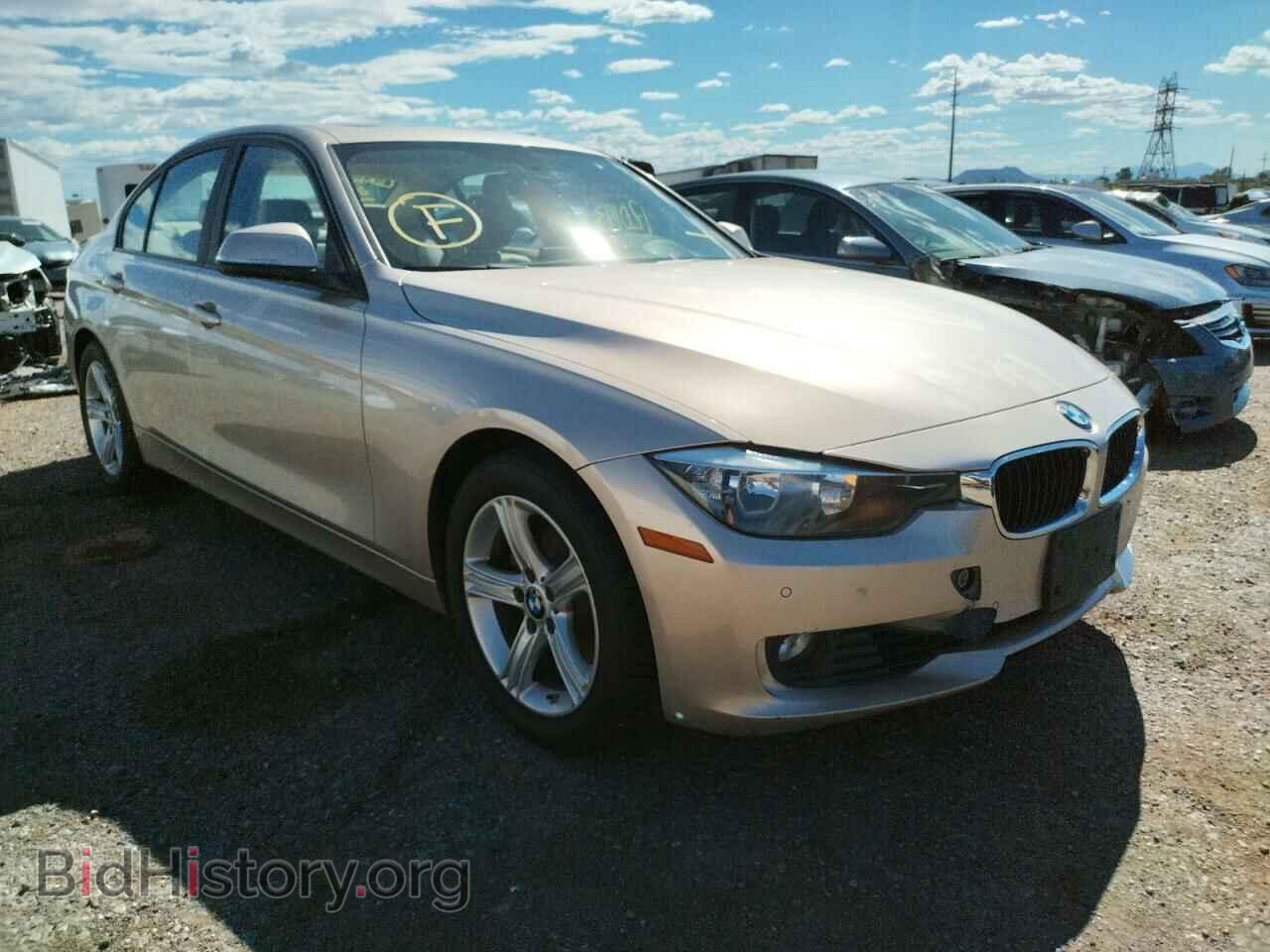 Photo WBA3A5C52DF352706 - BMW 3 SERIES 2013