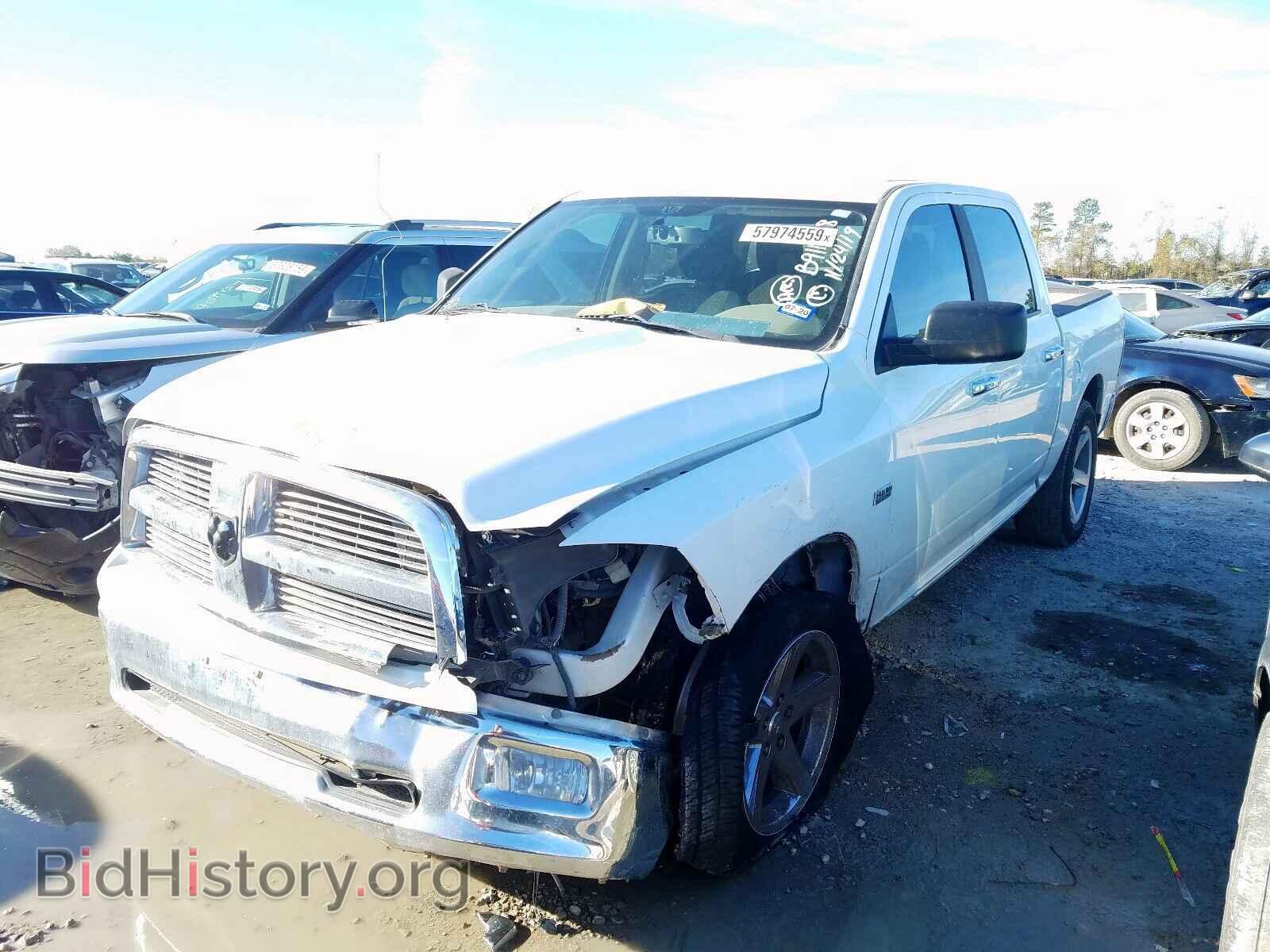 2011 DODGE RAM 1500 - VIN: 1D7RB1CT5BS615234 - Фото 2