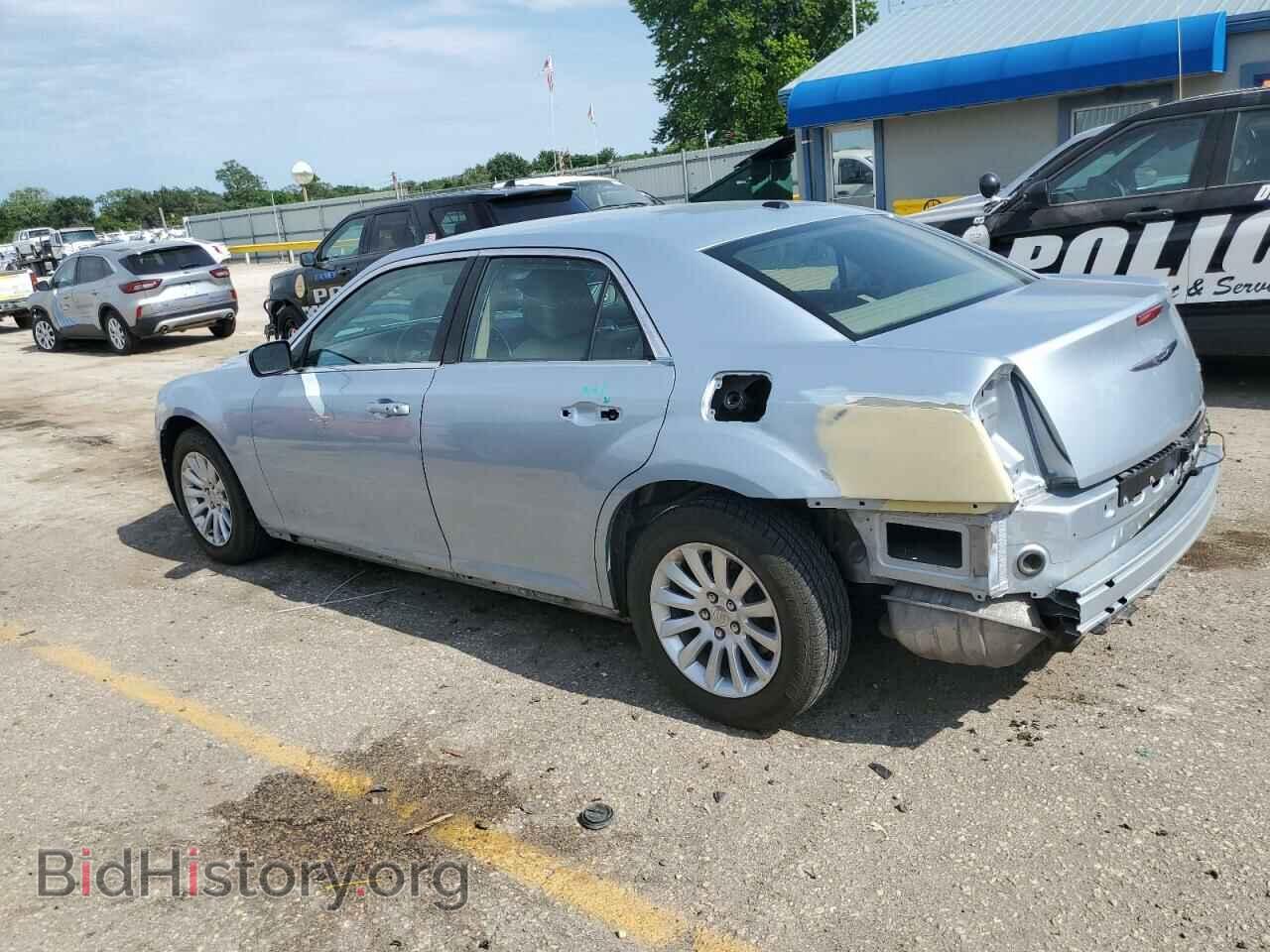 2013 CHRYSLER 300 - VIN: 2C3CCAAG9DH614038 - Фото 2
