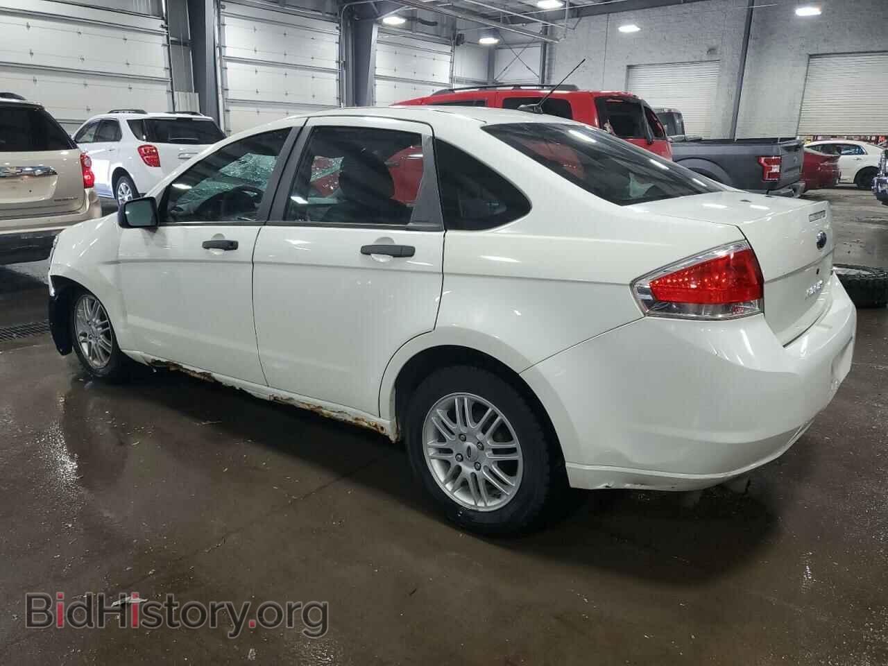 2009 FORD FOCUS - VIN: 1FAHP35N29W267497 - Фото 2