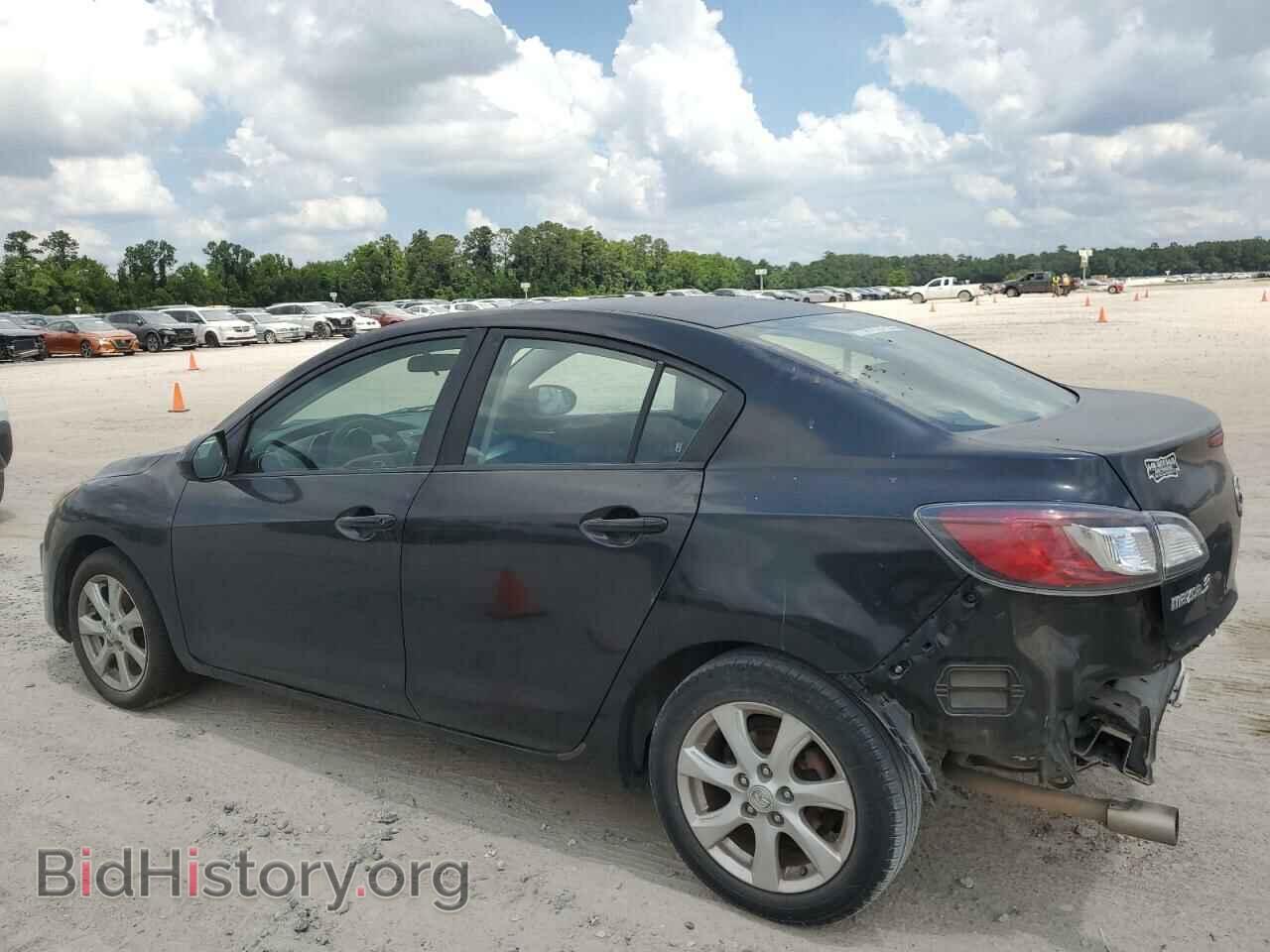 2011 MAZDA 3 - VIN: JM1BL1VF0B1448982 - Фото 2