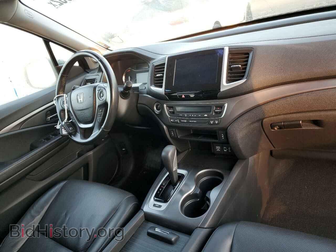 2017 HONDA RIDGELINE - VIN: 5FPYK2F68HB003088 - Фото 9