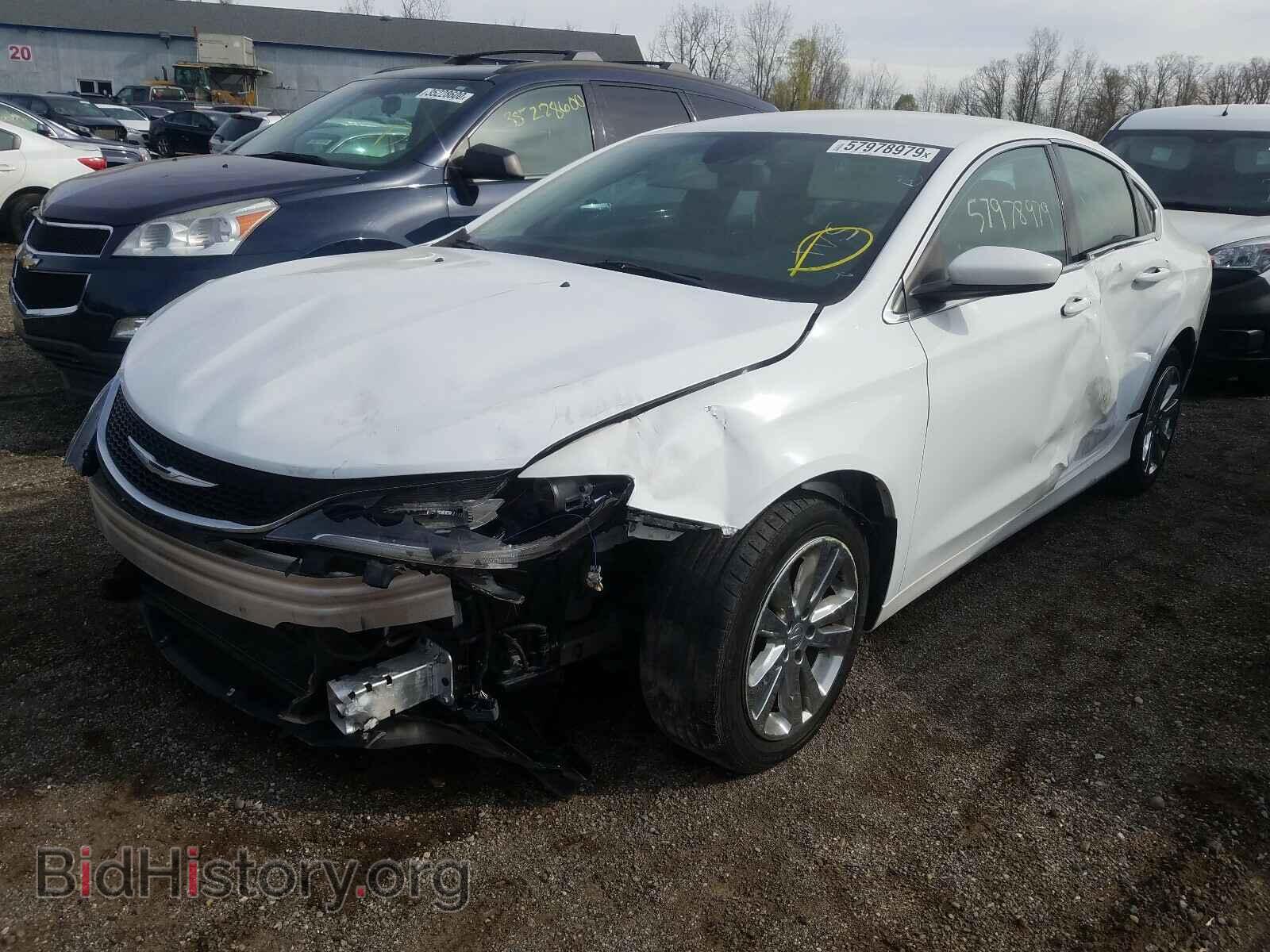 2015 CHRYSLER 200 - VIN: 1C3CCCAB1FN560597 - Фото 2