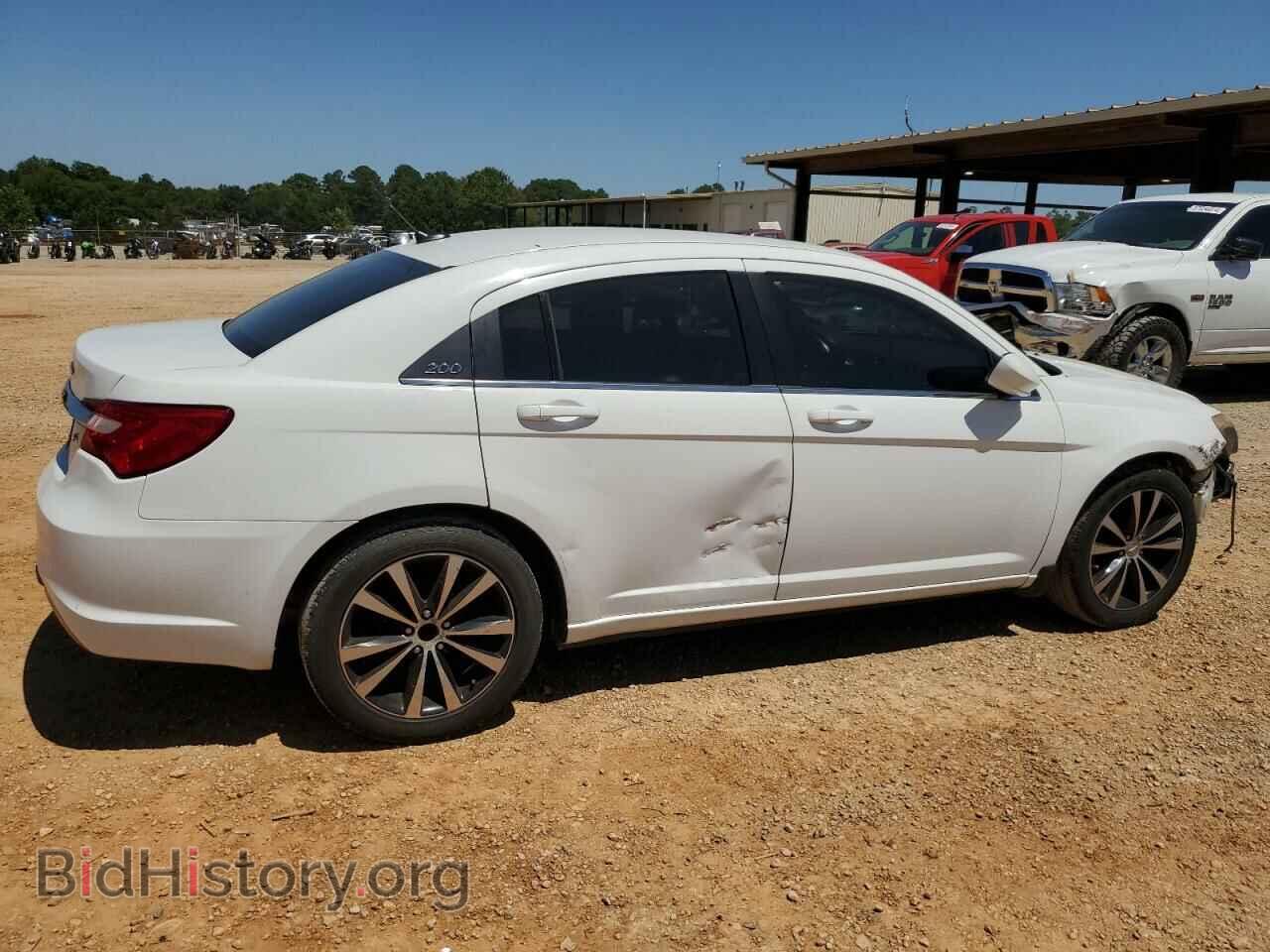 2011 CHRYSLER 200 - VIN: 1C3BC8FG5BN597482 - Photo 3