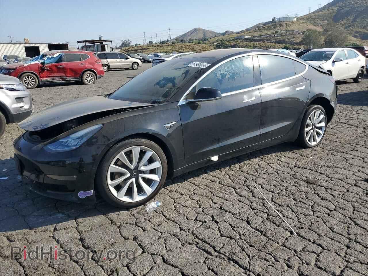 Фотография 5YJ3E1EA1JF122679 - TESLA MODEL 3 2018