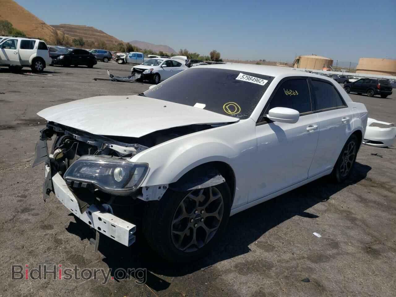 2018 CHRYSLER 300 - VIN: 2C3CCAGG9JH267331 - Photo 2