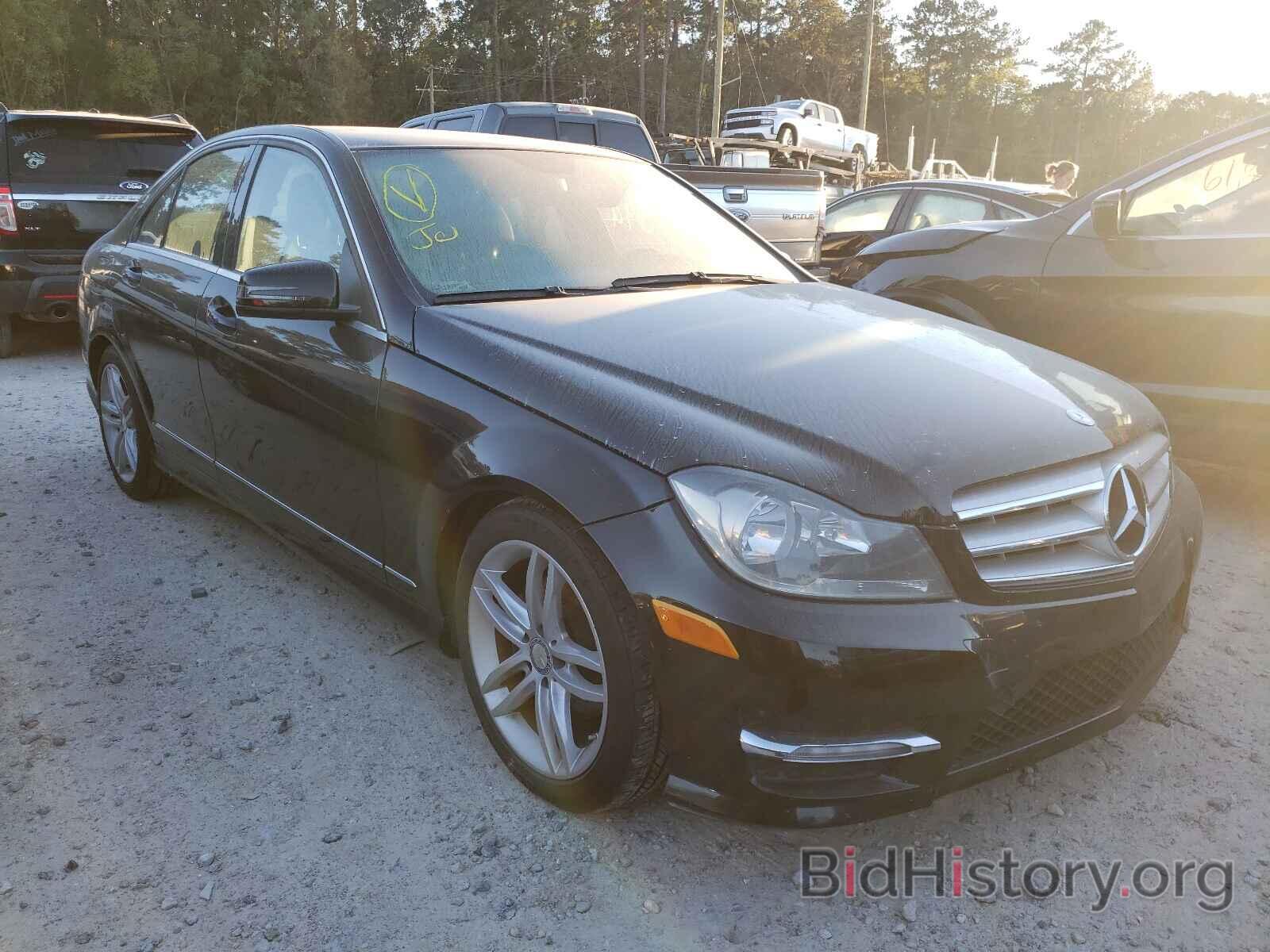 Photo WDDGF4HBXDR258673 - MERCEDES-BENZ C-CLASS 2013