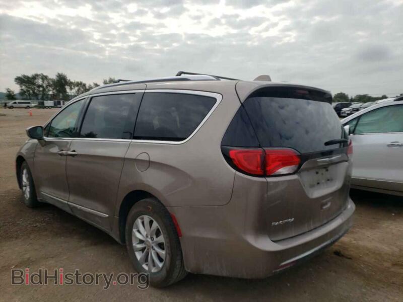 2018 Chrysler PACIFICA (VIN 2C4RC1EG5JR247905) — фото 3 из 10