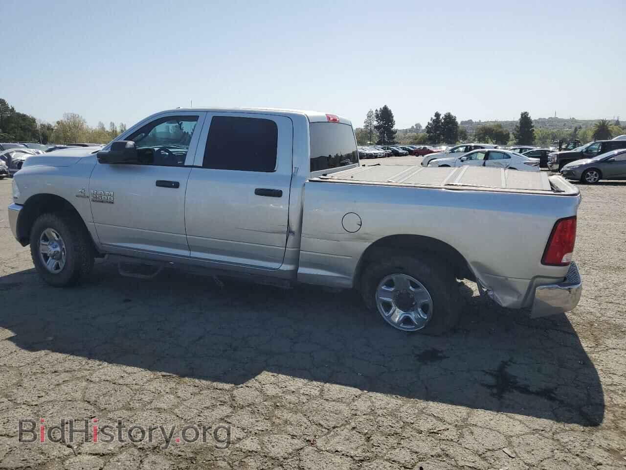 2018 RAM All Models - VIN: 3C6UR5CL2JG404285 - Фото 3