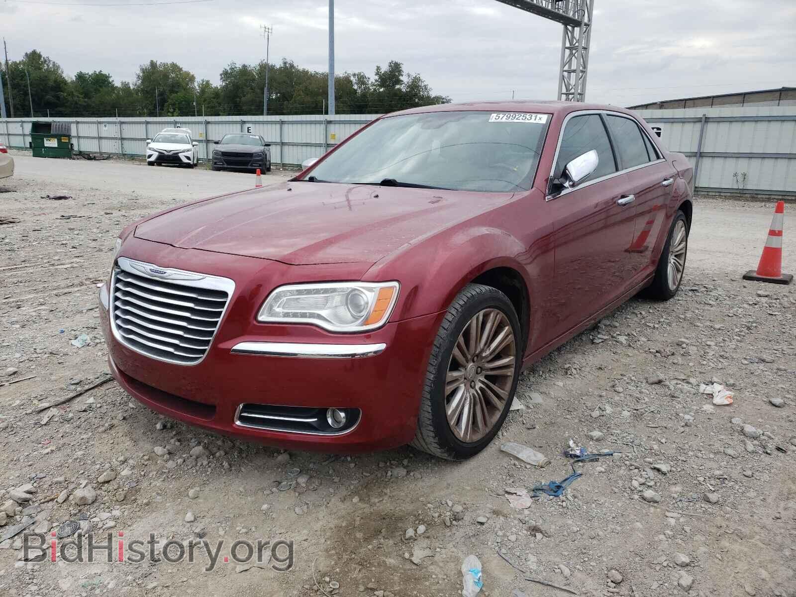 2011 CHRYSLER 300 - VIN: 2C3CA6CT8BH536622 - Фото 2
