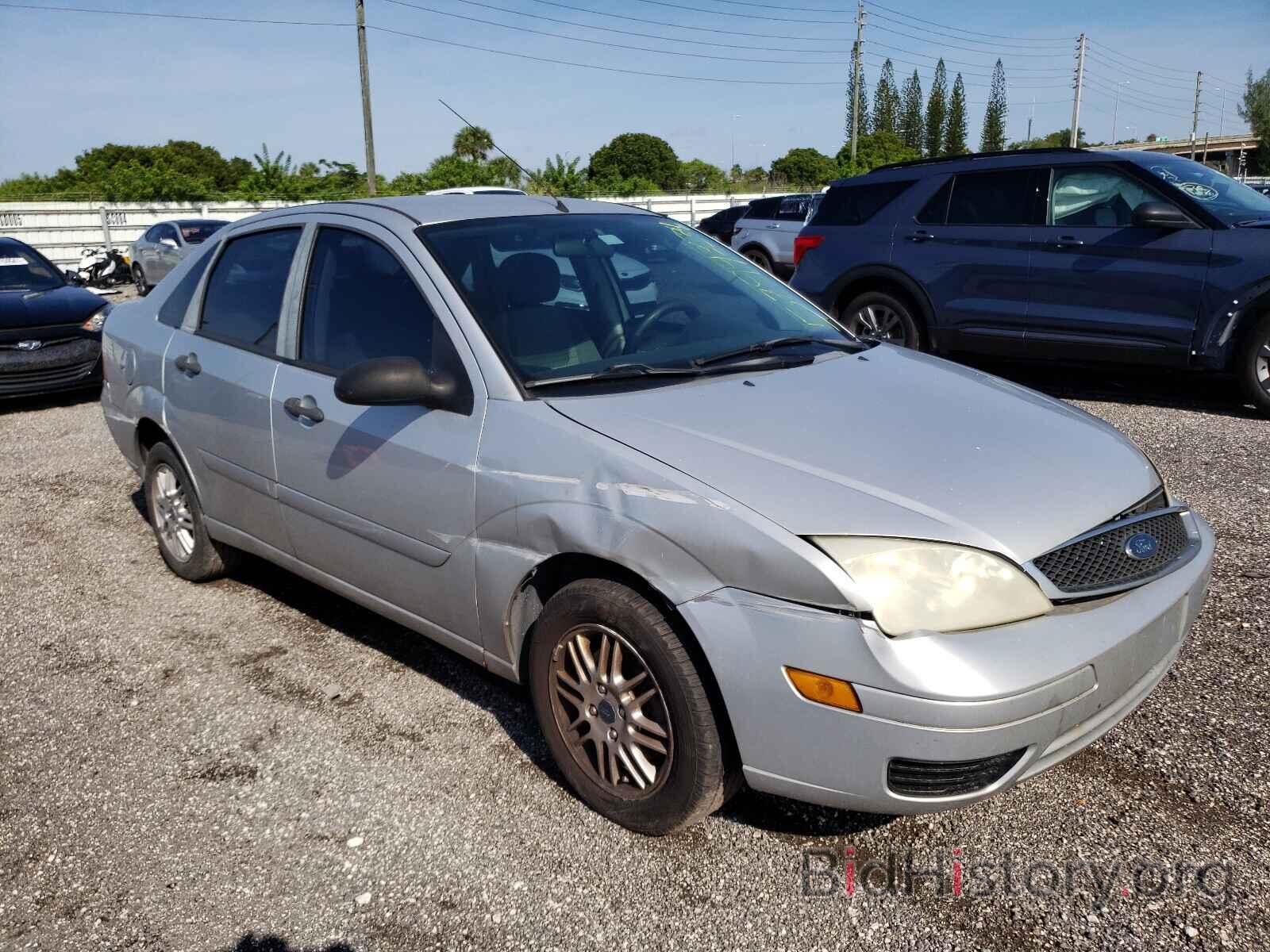 Photo 1FAFP34NX7W229232 - FORD FOCUS 2007