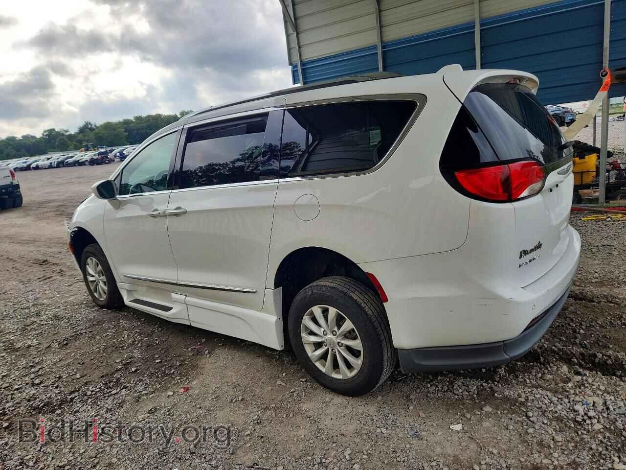 2018 CHRYSLER PACIFICA - VIN: 2C4RC1BG5JR217484 - Фото 2
