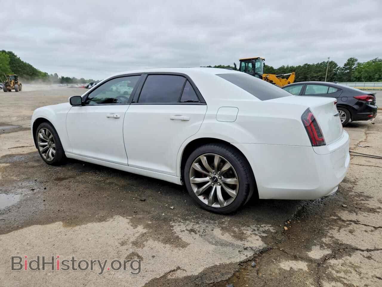 2014 CHRYSLER 300 - VIN: 2C3CCABGXEH361196 - Фото 2