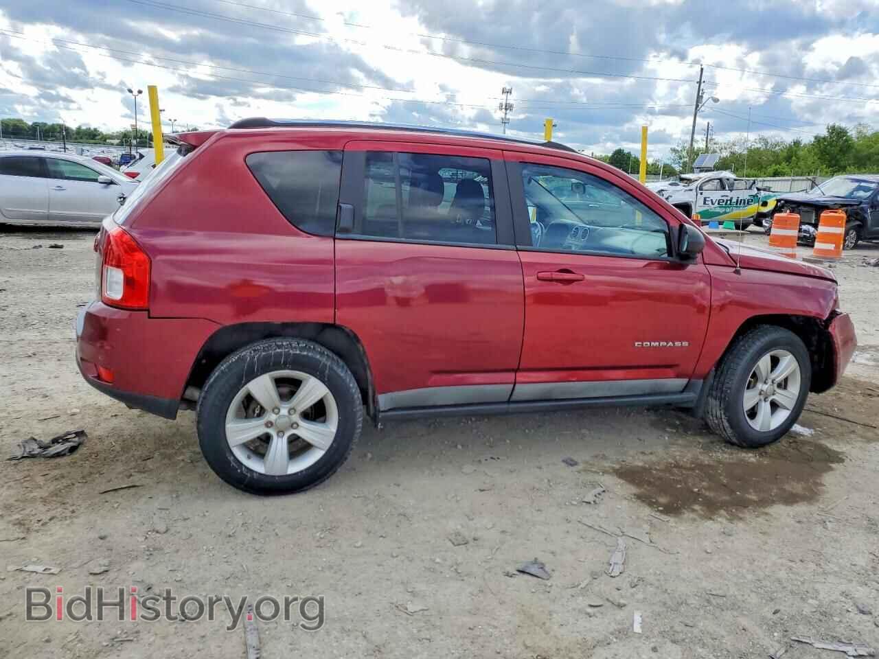 2011 JEEP COMPASS - VIN: 1J4NF1FB2BD135747 - Photo 3