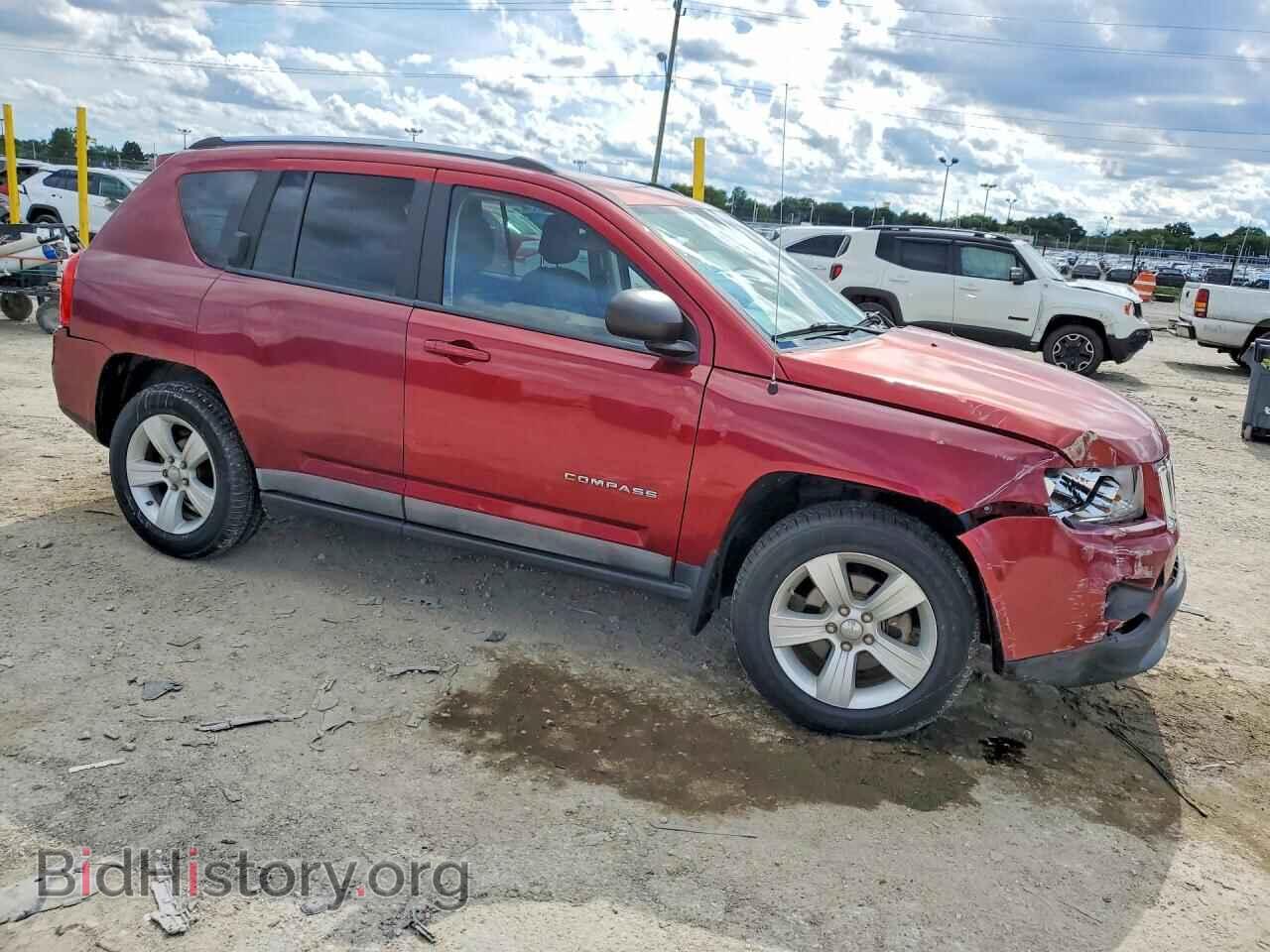 2011 JEEP COMPASS - VIN: 1J4NF1FB2BD135747 - Photo 4