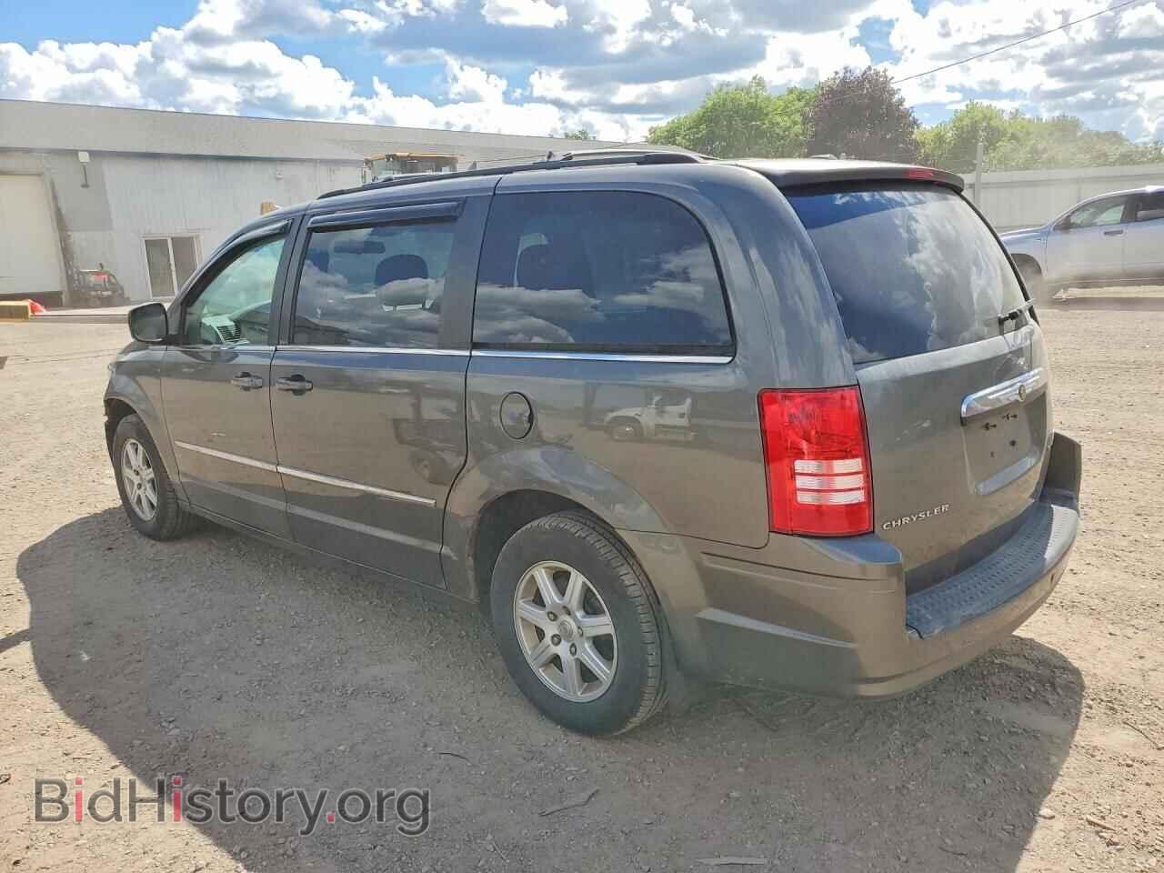 2010 CHRYSLER MINIVAN - VIN: 2A4RR5D10AR423286 - Фото 2