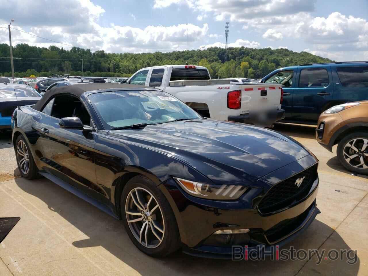Photo 1FATP8UH2G5257574 - FORD MUSTANG 2016