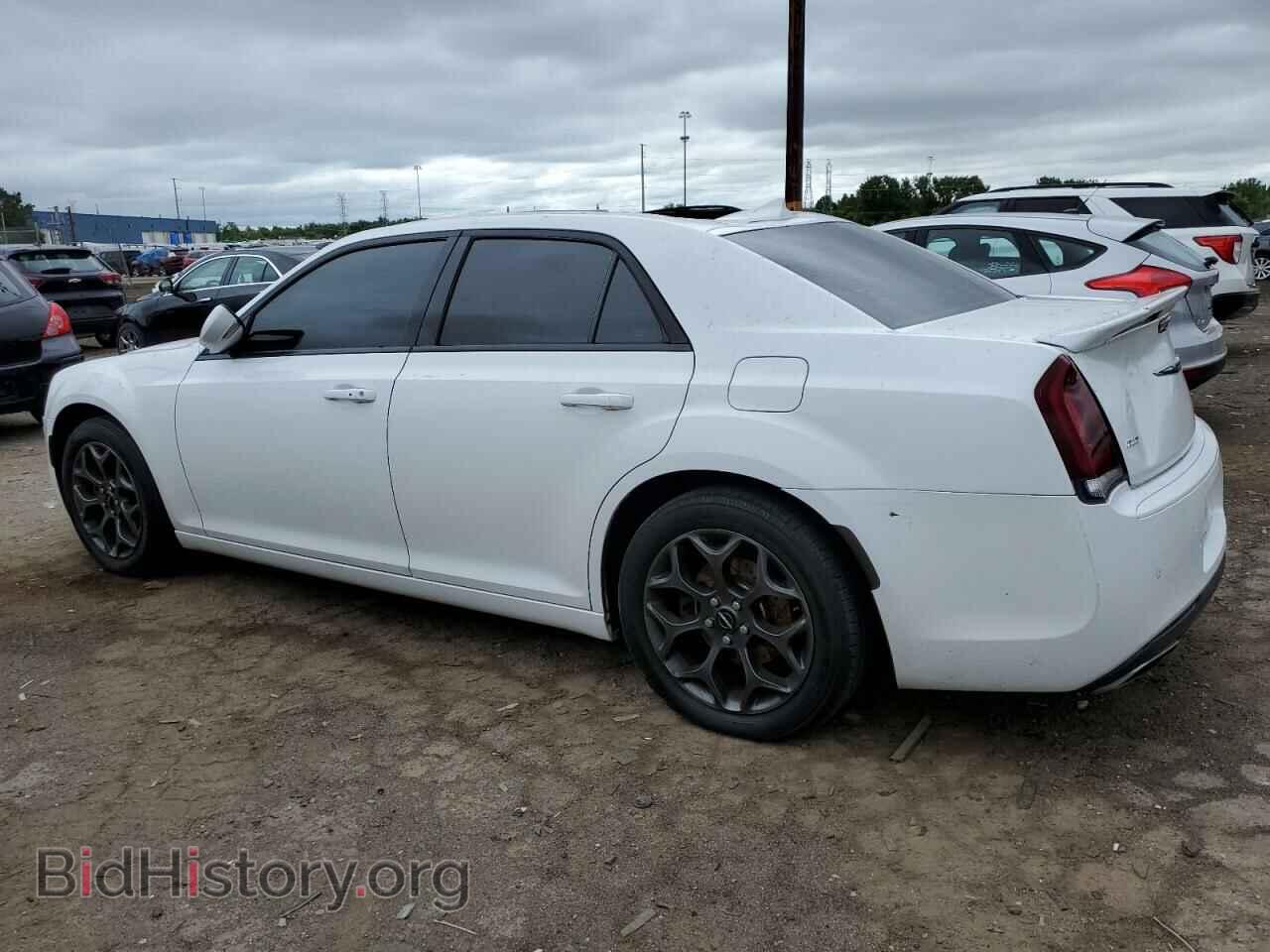2018 CHRYSLER 300 - VIN: 2C3CCAGG6JH268968 - Фото 2