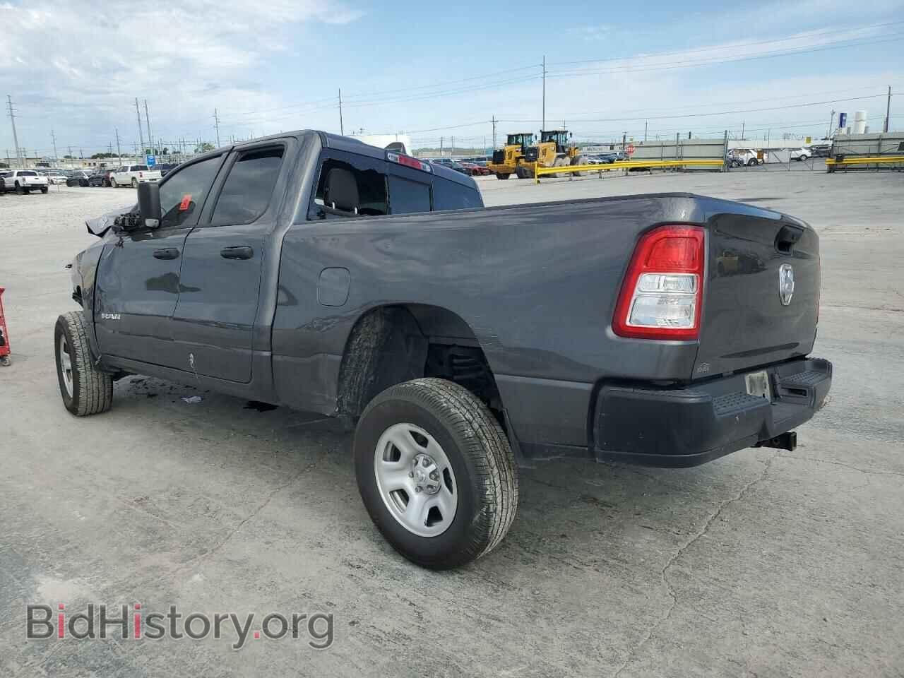 2020 RAM 1500 - VIN: 1C6RRECT3LN179620 - Фото 2