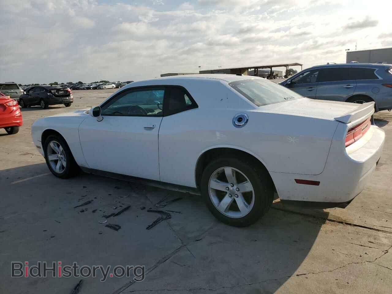 2014 DODGE CHALLENGER - VIN: 2C3CDYAG4EH247752 - Photo 2