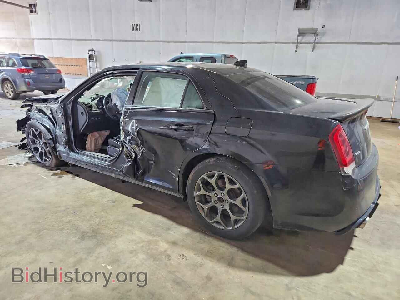 2017 CHRYSLER 300 - VIN: 2C3CCAGG7HH553236 - Фото 2